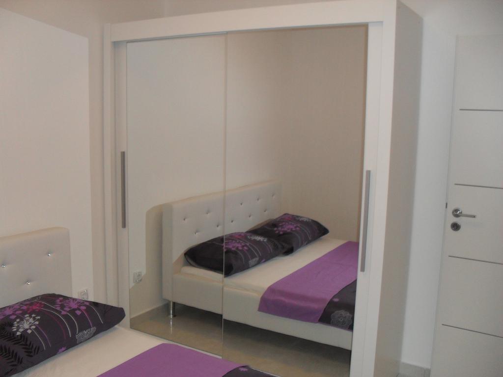 Apartments Govic Primošten Chambre photo