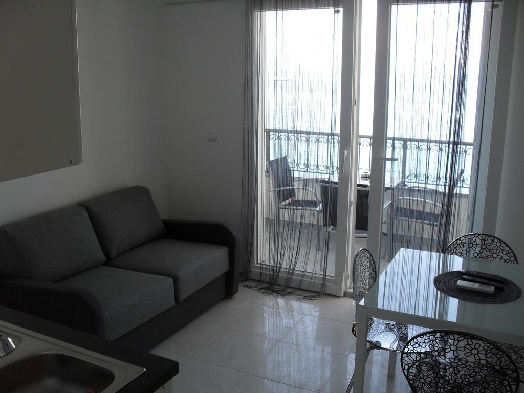 Apartments Govic Primošten Chambre photo