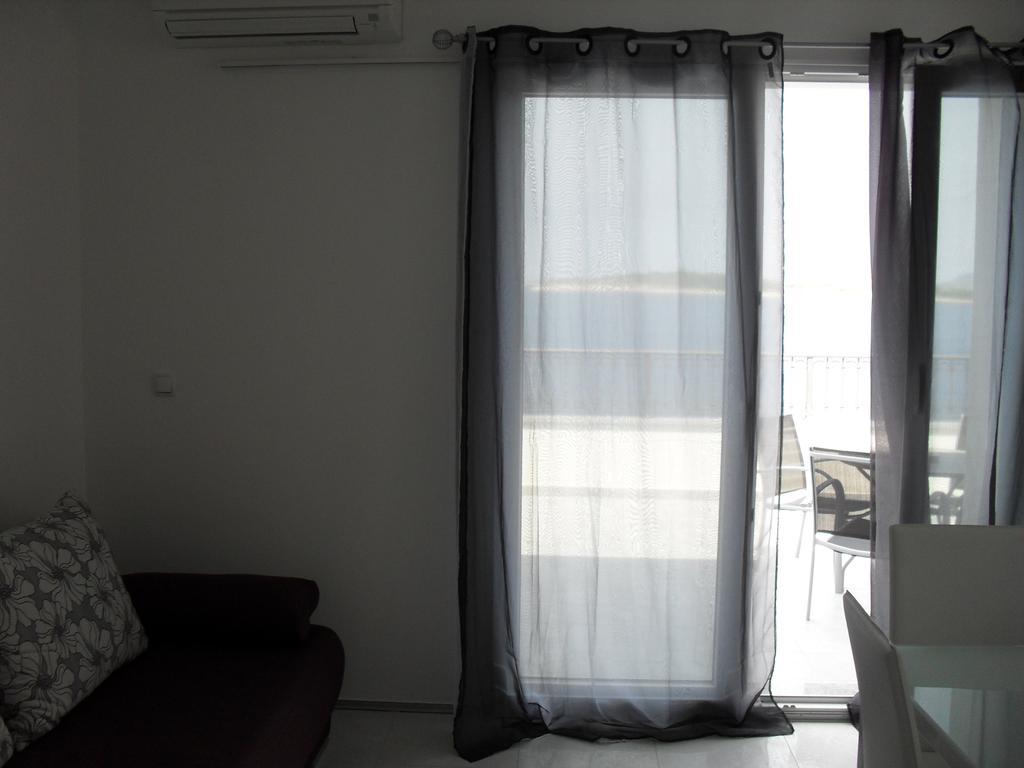Apartments Govic Primošten Chambre photo